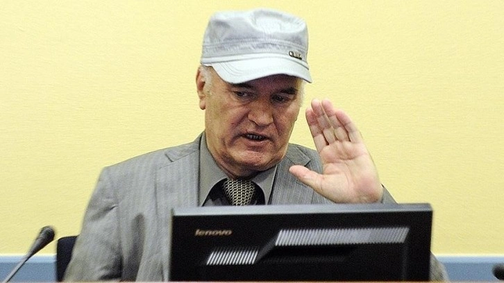 BM'den Sırbistan'da harp suçlusu Mladic'in cidar resminin korunmasına tepki