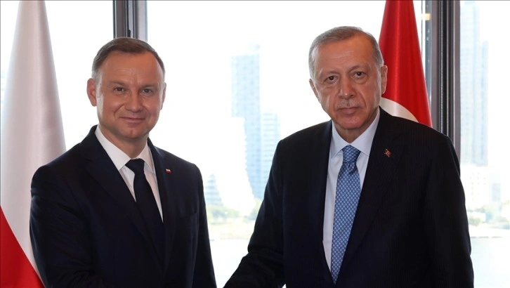 Cumhurbaşkanı Erdoğan Polonya Cumhurbaşkanı Duda ile bir araya geldi