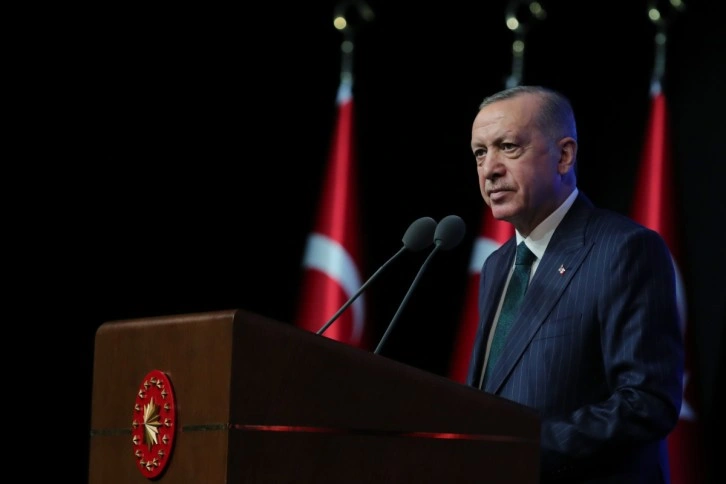 Cumhurbaşkanı Erdoğan, Ukrayna ziyareti öncesinde basın mensuplarının sorularını cevapladı
