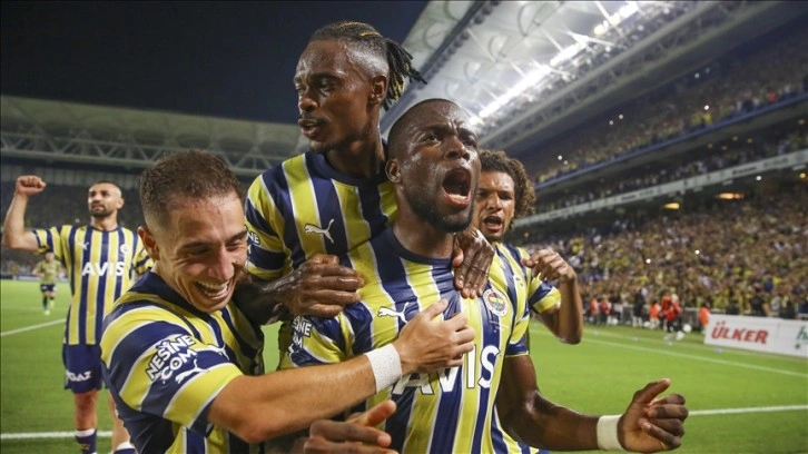 Fenerbahçe, sahasında Adana Demirspor'u 4-2 yendi