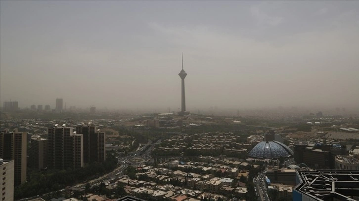 İran’da, geçen yıl yaklaşık 42 bin kişi hava kirliliği nedeniyle hayatını kaybetti