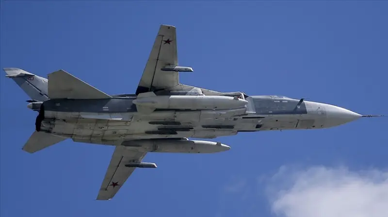 Rusya'da Su-24 savaş uçağı düştü