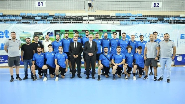 Sakarya Büyükşehir, Hentbol Süper Ligi'ndeki ilk sezonunda gözünü zirveye dikti