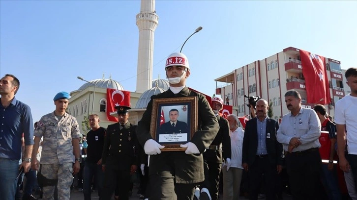 Şehit Uzman Onbaşı Mustafa Demir, Adıyaman'da son yolculuğuna uğurlandı