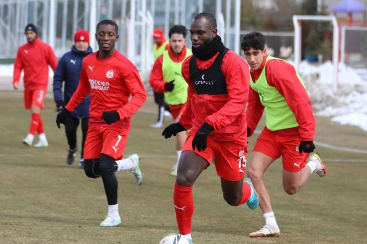 Sivasspor'da Altay maçı hazırlıkları sürüyor