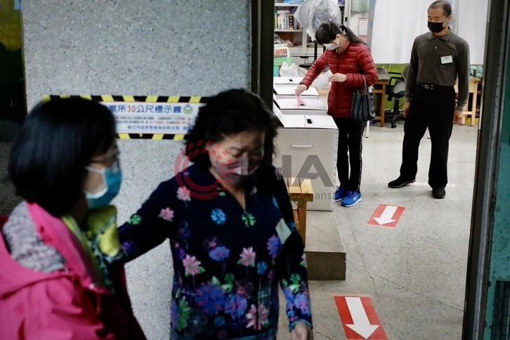 Tayvan halkı yerel seçimler için sandık başında