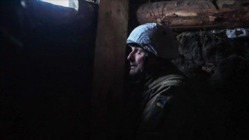 AA, Donbas'ın Zolote bölgesindeki cephe hattını görüntüledi