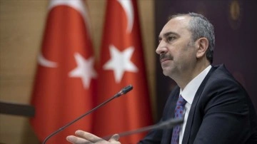 Adalet Bakanı Gül'den Bolu Belediye Meclisinin yabancılara yönelik kararlarına tepki
