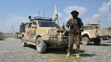 Afganistan'da Taliban yönetimi geçişlik dağıtımına baştan başladı
