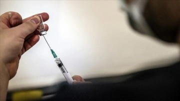 Almanya'da 21 çocuğa yanlışlıkla yetişkin dozda Kovid-19 aşısı yapıldı