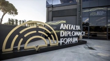 Antalya Diplomasi Forumu'nda KEİPA Ev Sahibi Ülke Anlaşması Tadil Protokolü imzalandı