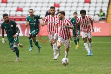 Antalyaspor ile Giresunspor puanları paylaştı