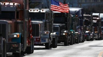 Aşı karşıtı tır ve kamyon şoförleri, Washington çevresinde trafiği kilitledi