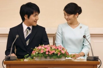 Aşkı kraliyete yeğleyen Japon prensesin müstakbel eşinden imparatorluk malikanesini ziyaret