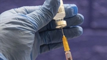Avustralya’da muafiyet sistemi cılız olanlara üçüncü doz Kovid-19 aşısı önerildi