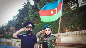 Azerbaycan'da, 28 Mayıs 'Bağımsızlık Günü' namına kutlanacak