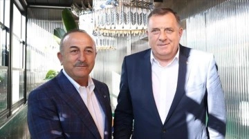 Bakan Çavuşoğlu, Bosna Hersek Devlet Başkanlığı Konseyi üyesi Dodik ile görüştü