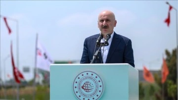 Bakan Karaismailoğlu: Adana 15 Temmuz Şehitler Köprüsü 2023'te açılacak