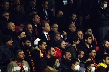 Bakan Kasapoğlu, TFF Başkanı Özdemir ve başkanlar maçı beraber izledi