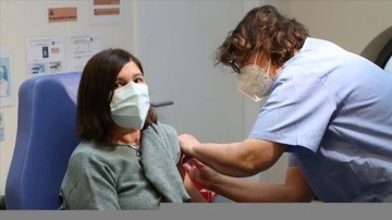 Belçika'da aşı yaptırmayan sağlık çalışanının işine son verilecek