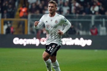 Beşiktaş’ta 17’lik Semih, ilk kez forma giydi