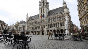 Brüksel'de içtimai avlu bundan sonra sadece 'Güvenli Kovid Belgesi' ile cins olacak
