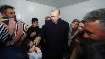 Cumhurbaşkanı Erdoğan, Doğanşehir'deki konteyner kenti ziyaret etti