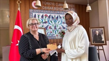 Dakar Yunus Emre Enstitüsü öğrencilerinden Türkiye'deki depremzedelere yardım