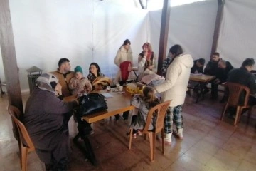 Depremzedeler Manavgat'ta otellere yerleştiriliyor