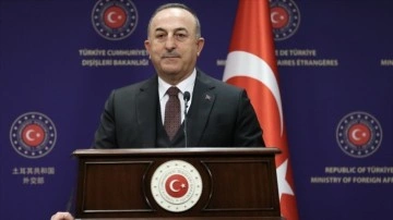 Dışişleri Bakanı Çavuşoğlu: Bütün ülkeleri boğazlardan savaş gemisi geçirmemesi konusunda uyardık