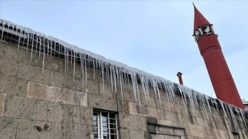Doğu Anadolu'da dondurucu soğuklar ilkbaharda da etkisini sürdürüyor