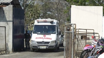 Ekvador'da cezaevinde çeteler arasındaki arbedede 24 insan öldü, 48 insan yaralandı