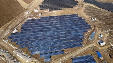 Erzurum'da kurulan "güneş tarlası"nda yıllık 4 milyon kilovatsaat elektrik üretilecek