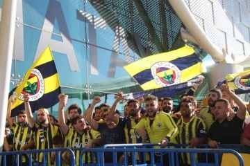 Fenerbahçe Hatay'da coşkuyla karşılandı