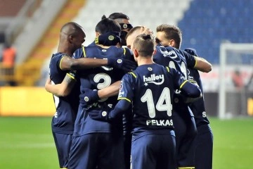 Fenerbahçe, üst üste 12 deplasman maçında da gol yedi