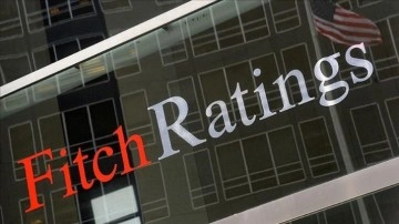 Fitch, ABD'nin kredi notu görünümünü negatiften durağana revize etti
