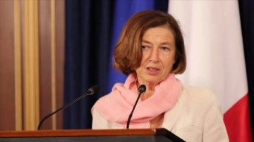 Fransa Savunma Bakanı Parly 'denizaltı krizi' zımnında Senato'da yuhalandı