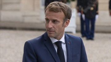Fransa'da deli dolu yayında 'Macron istifa' diyen isim psikiyatri servisine yatırıldı