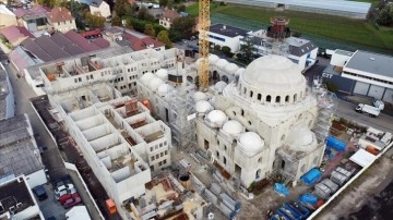 Fransa'da inşası bitmeme fail Avrupa'nın en iri camisine tehdit mektubu