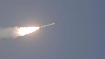 Güney Kore geçmiş yerel roketi 'Nuri'yi uzaya fırlattı