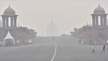 Hindistan'ın başkentinde hava kirliliği zımnında okullar ve kömür santralleri kapatıldı