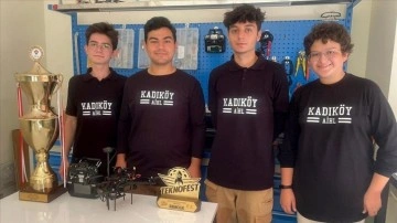 İmam Hatipli öğrenciler bitirdikleri dronla Teknofest’te bir numara oldu