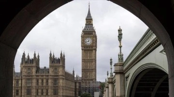 İngiliz hükümet 5,8 milyon ferdin 'Kovid desteğini' kesecek