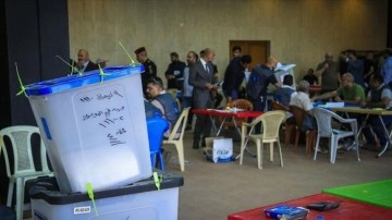 Irak seçimlerinde Sünniler oylarını artırarak ikinci tümen pozisyonuna yükseldi