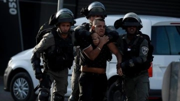 İsrail askerleri Batı Şeria'daki 'Arafat'ı anma' yürüyüşlerine engelleme etti: 14
