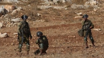 İsrail askerleri, işgal altındaki Nablus'ta Filistinli bir çocuğu öldürdü