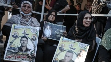 İsrail hapishanelerinde kesat grevi fail Filistinlilere Gazze'den destek