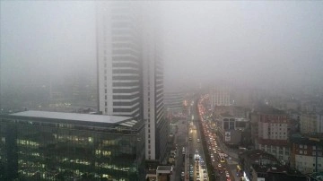 İstanbul’da bazı noktalarda yoğun sis etkili oldu