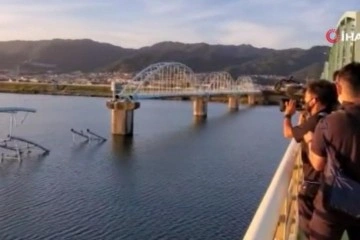 Japonya'da su borularını taşıyan köprü çöktü: 60 bin hane susuz kaldı