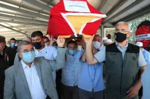 Kahramanmaraş'taki uçak kazasında ölen koordinatör Edip Uzunoğlu toprağa verildi
